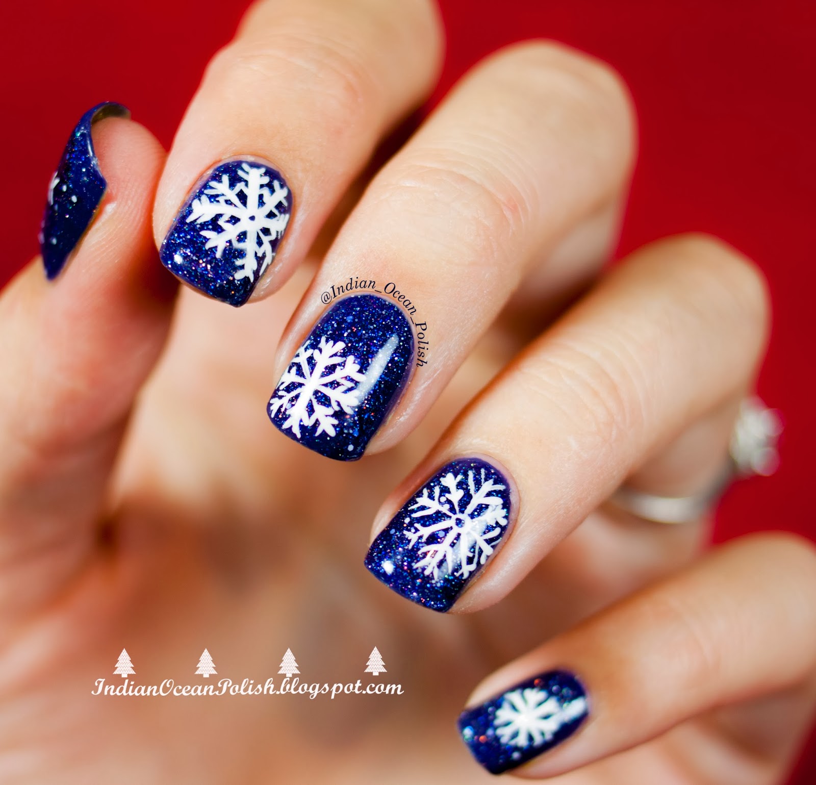 16 Fabulous Snowflake Nail Designs To Try This Winter