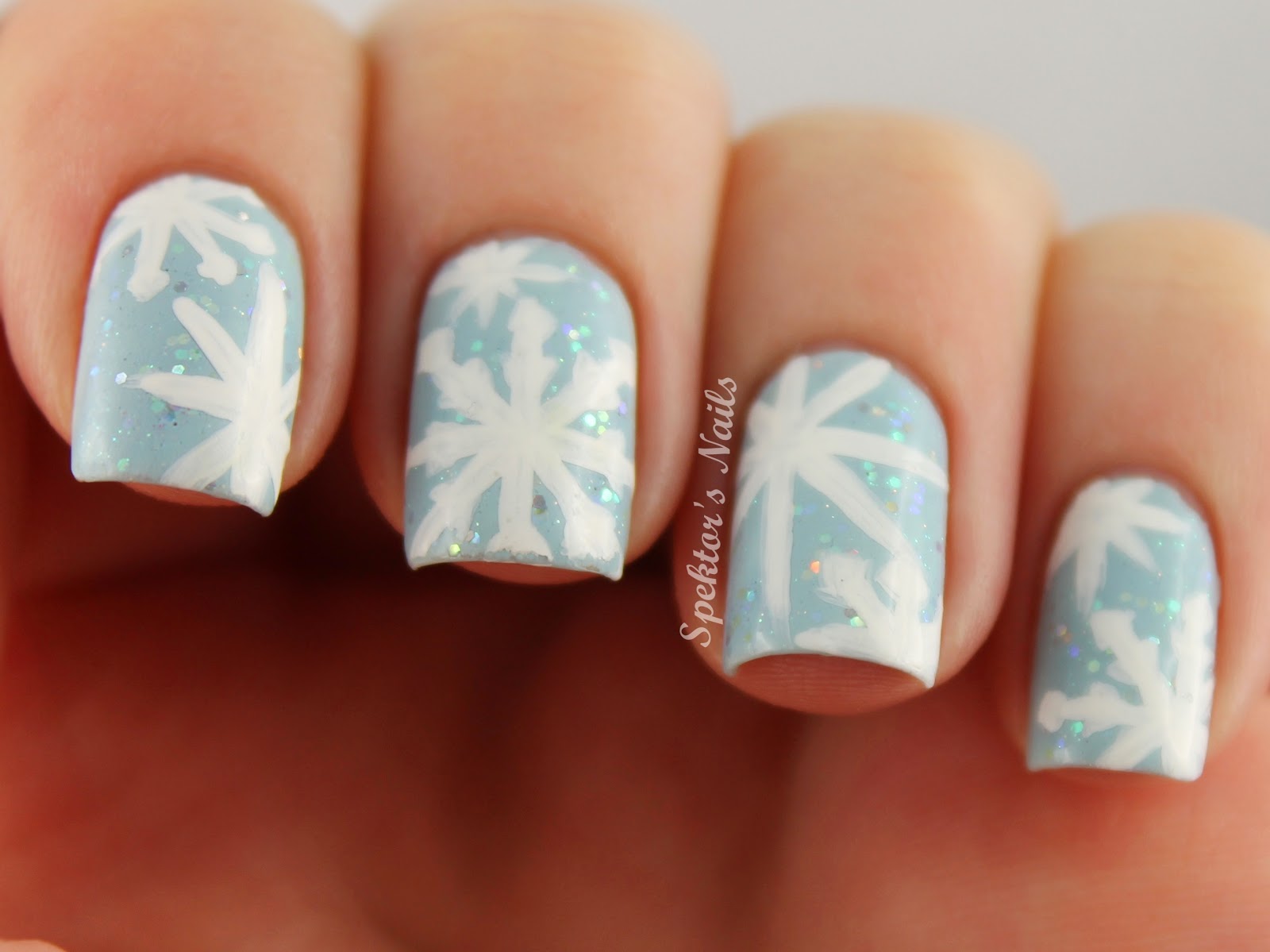 16 Fabulous Snowflake Nail Designs To Try This Winter