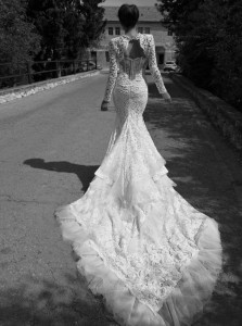 31 Gorgeous Wedding Dresses For Your Dream Wedding Night