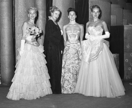 Evening_gowns,_1947