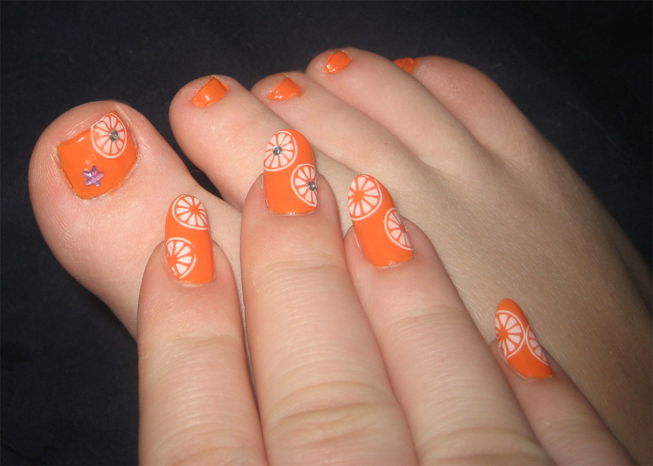 25 MANICURE AND PEDICURE DESIGNS THAT WILL TAKE YOUR BREATH AWAY