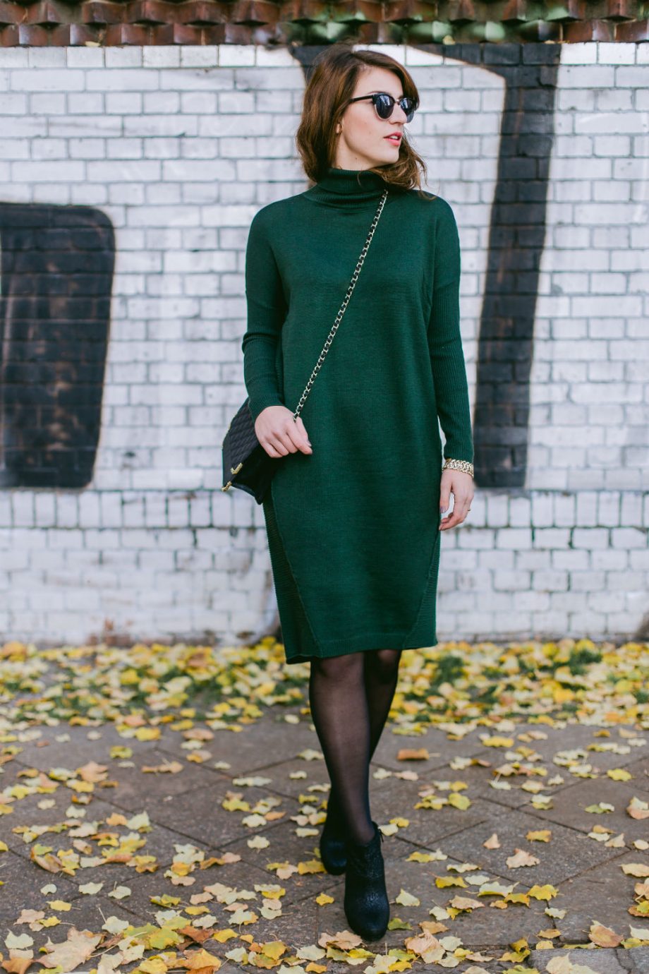 18 Gorgeous Turtleneck Dresses To Wear This Fall 8647