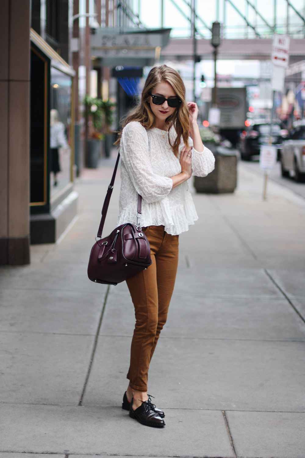 15 Fabulous Brown Outfit Ideas to Copy Now