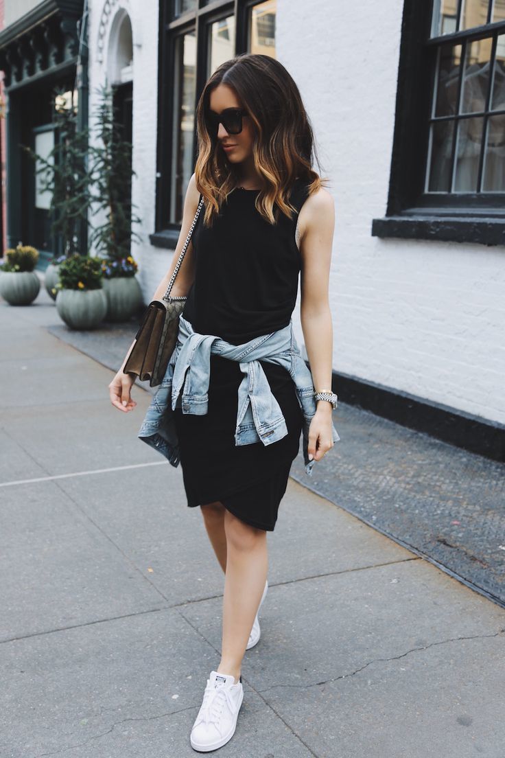 Stylish Sneakers Outfits That You Will Definitely Want To Go For